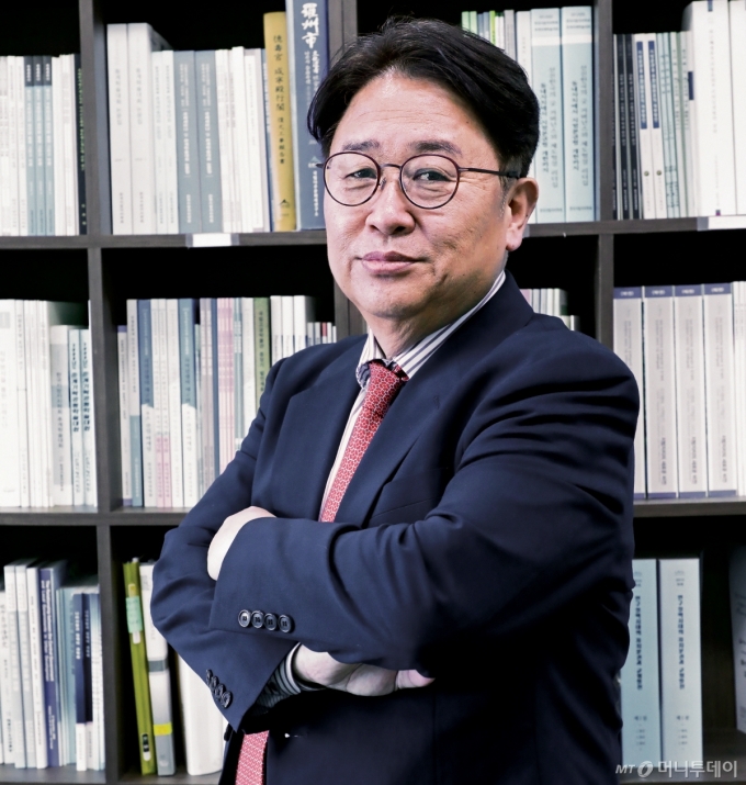 임정빈.jpg