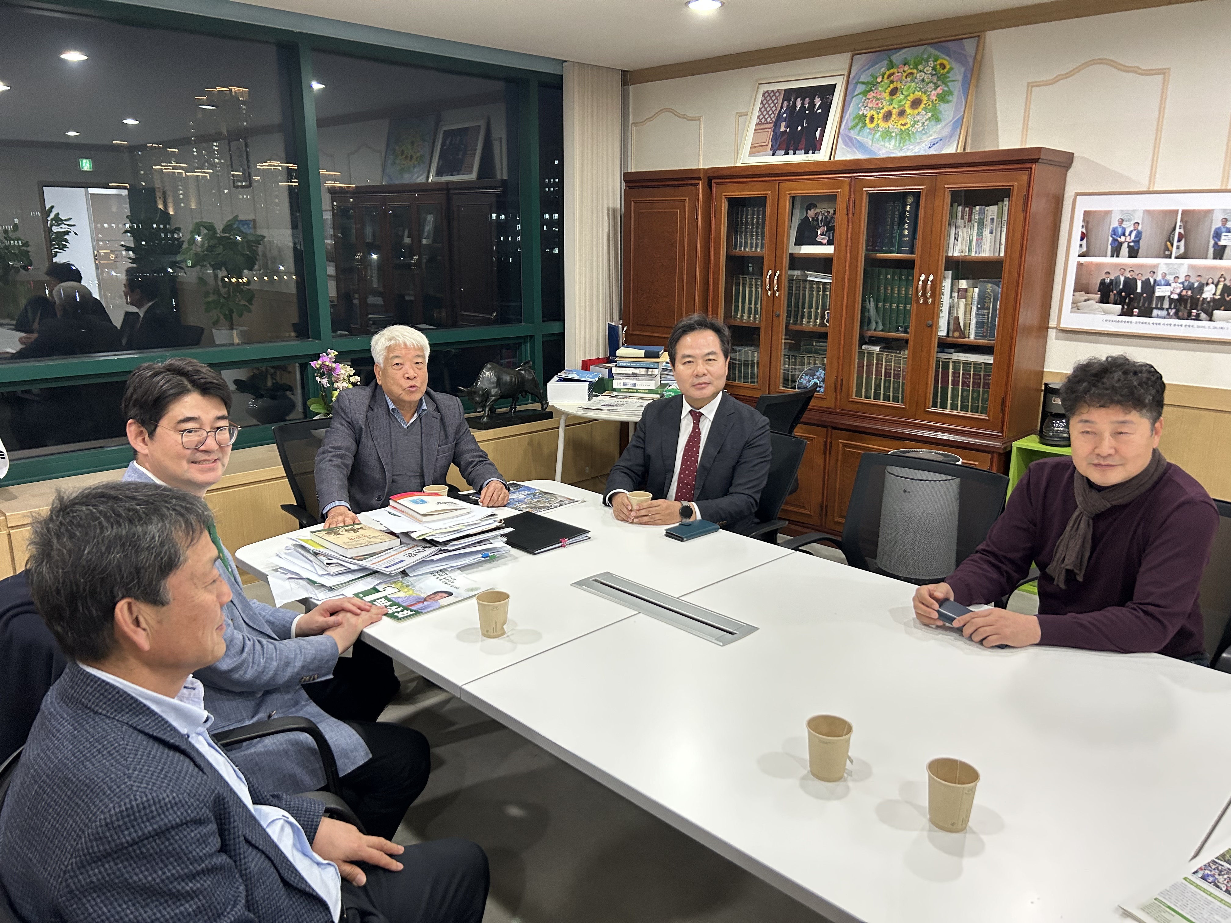 KakaoTalk_20251201_083933169_02.jpg