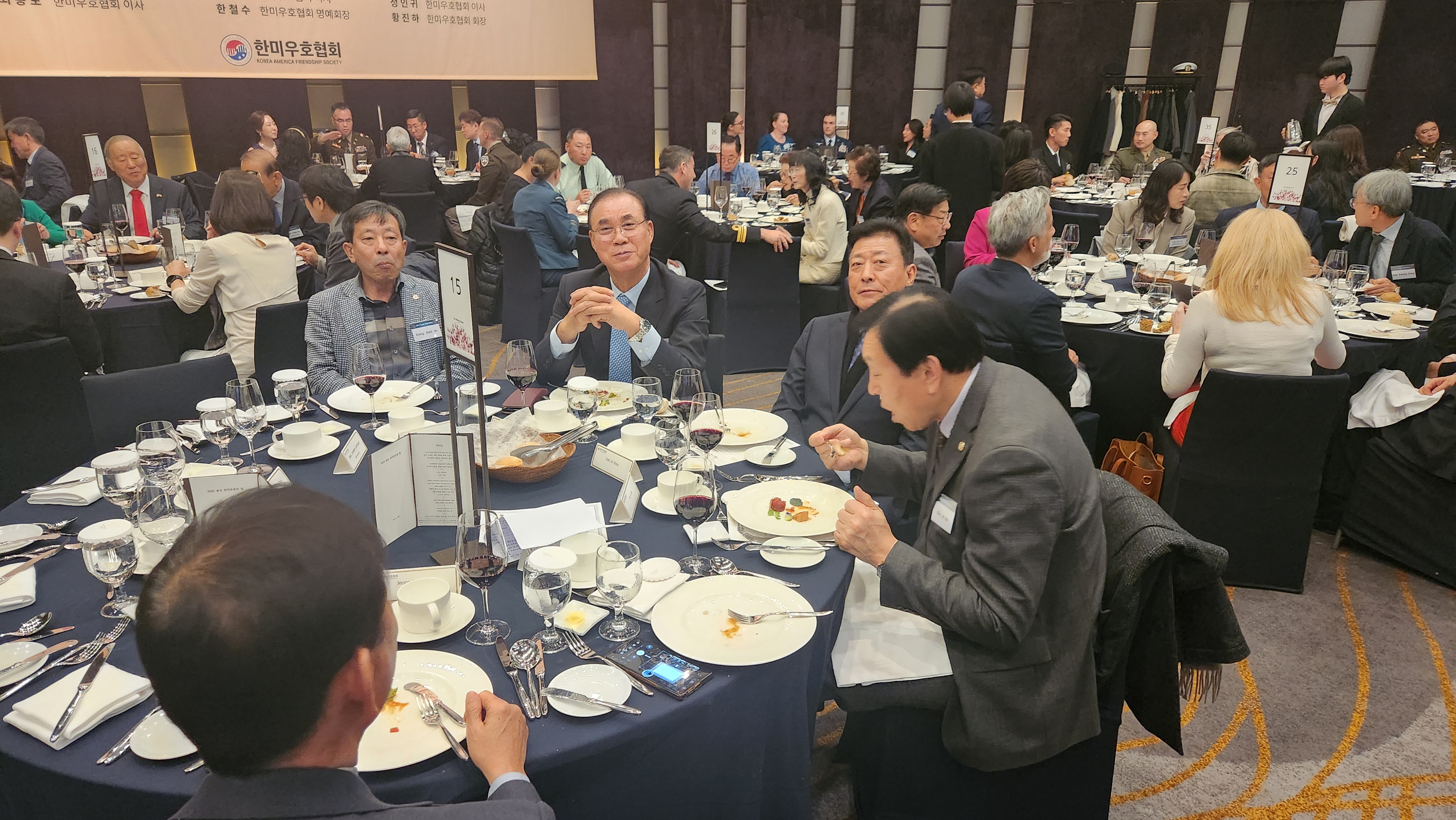 KakaoTalk_20251202_190217264_06.jpg