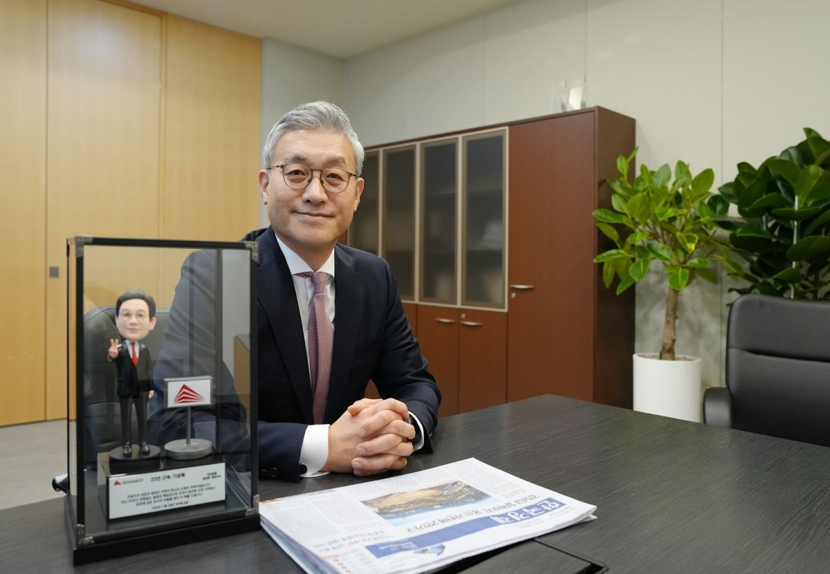 윤장호.jpg