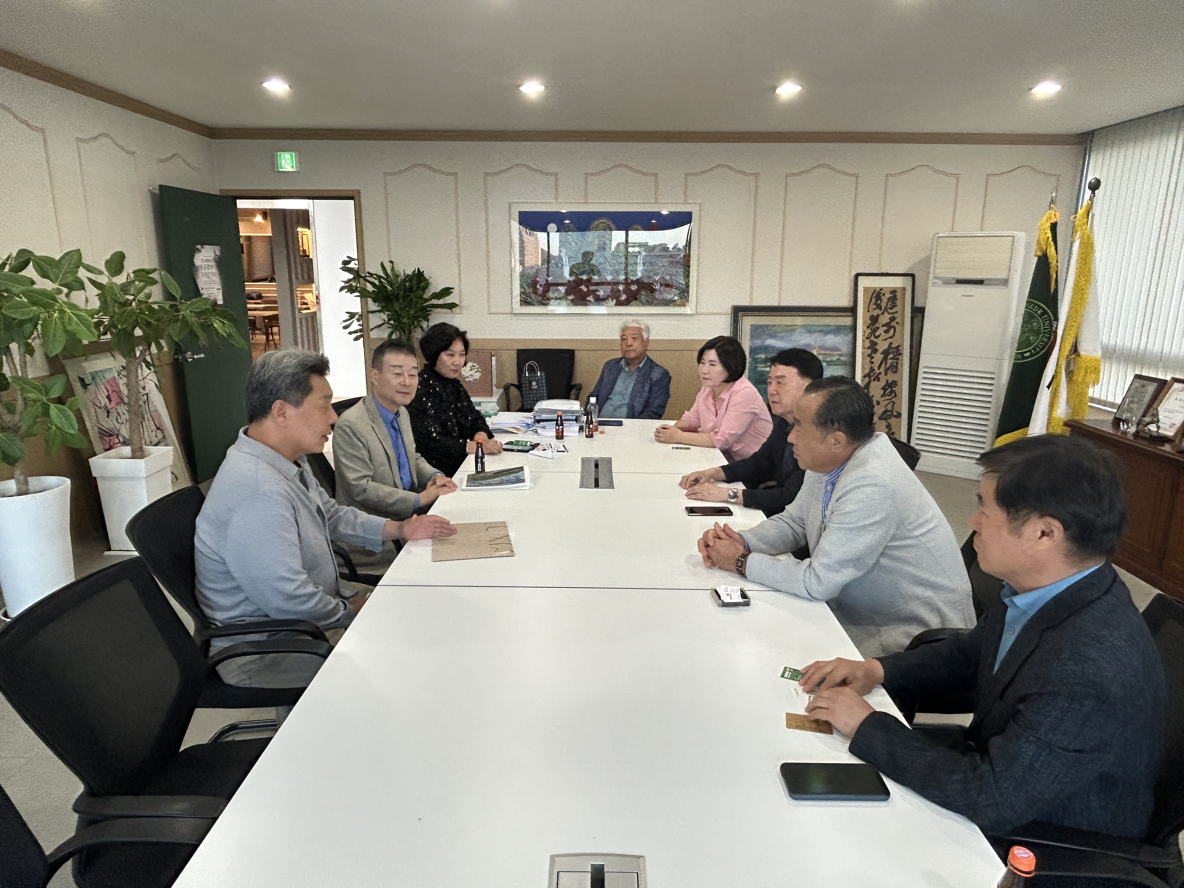 KakaoTalk_20261012_102113375_04.jpg